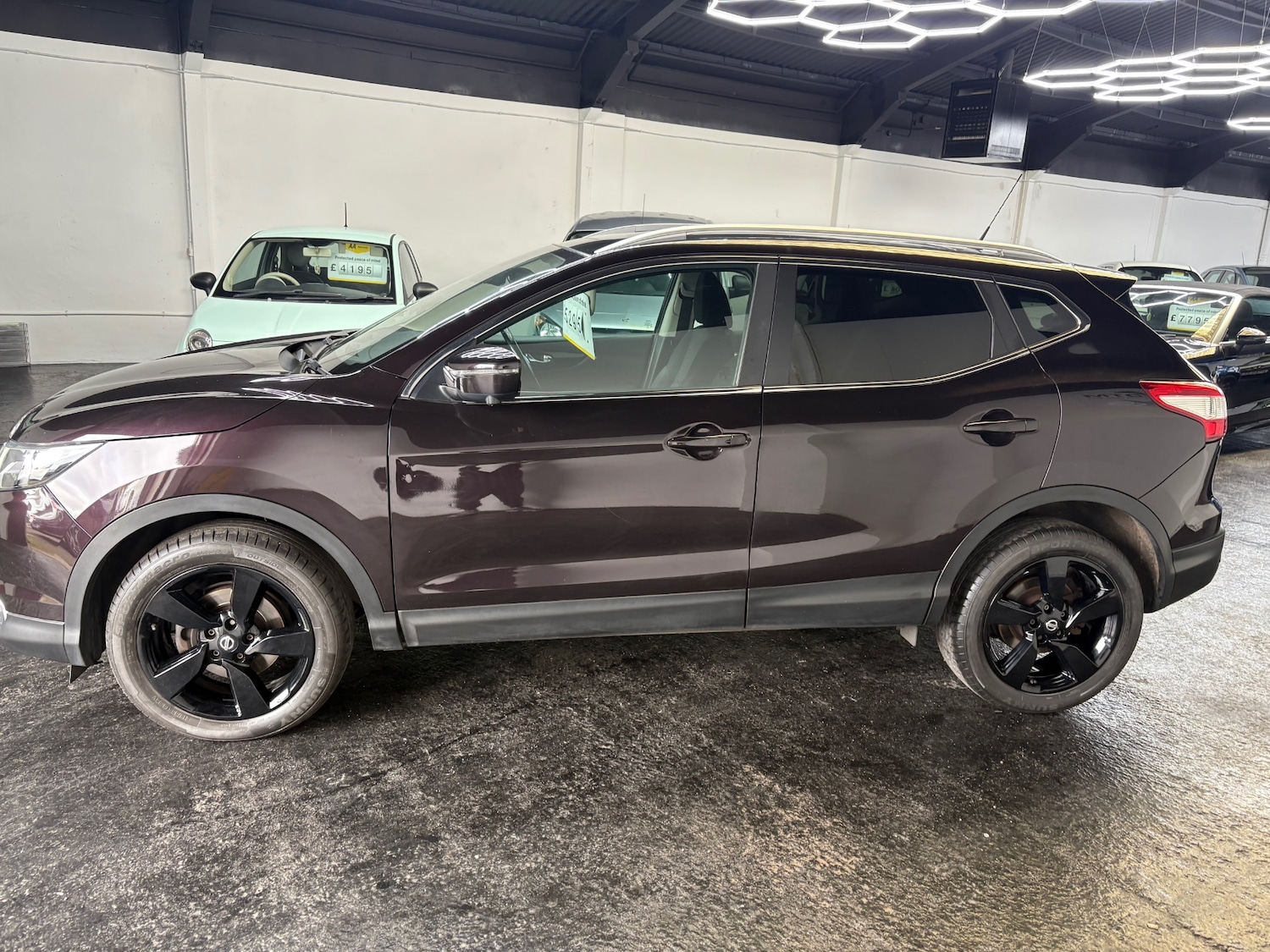 Used Nissan Qashqai 2015 for sale - 77916180: Photo 4