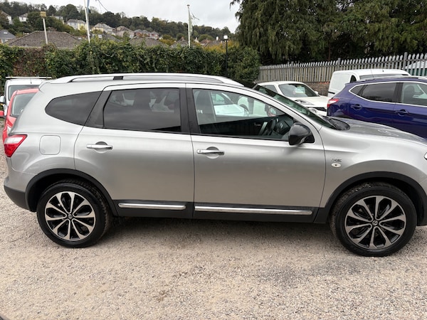 Used Nissan Qashqai+2 2011 for sale - 76263042: Photo 2