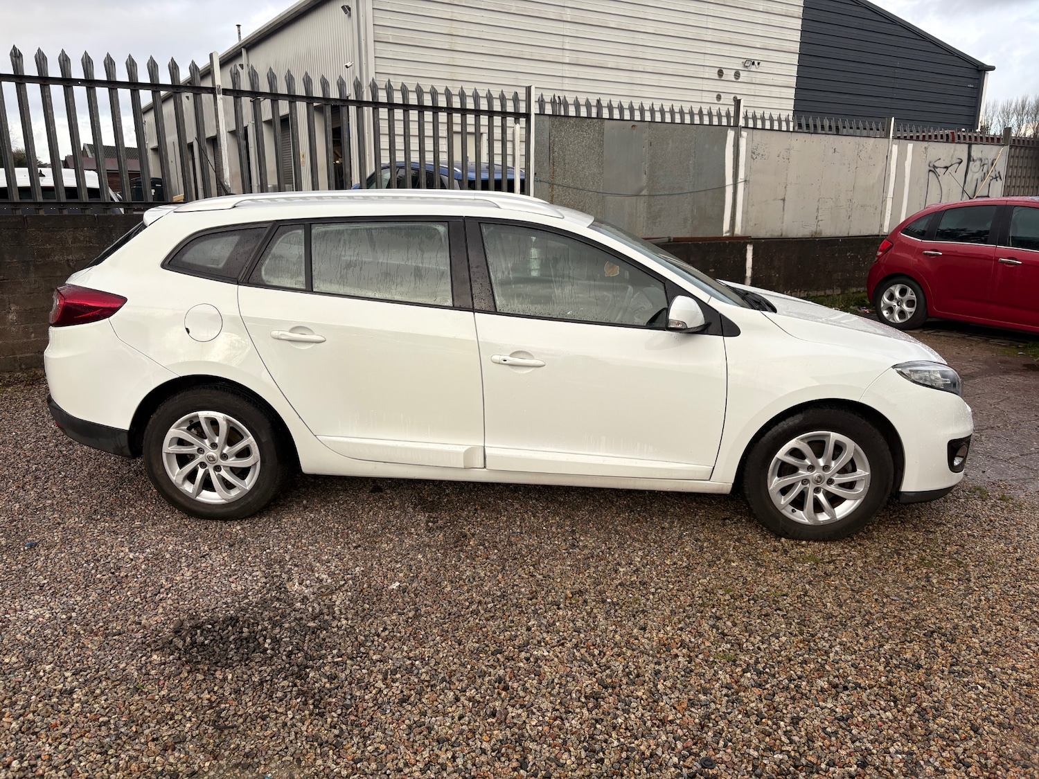Used Renault Megane 2013 for sale - 76776495: Photo 2