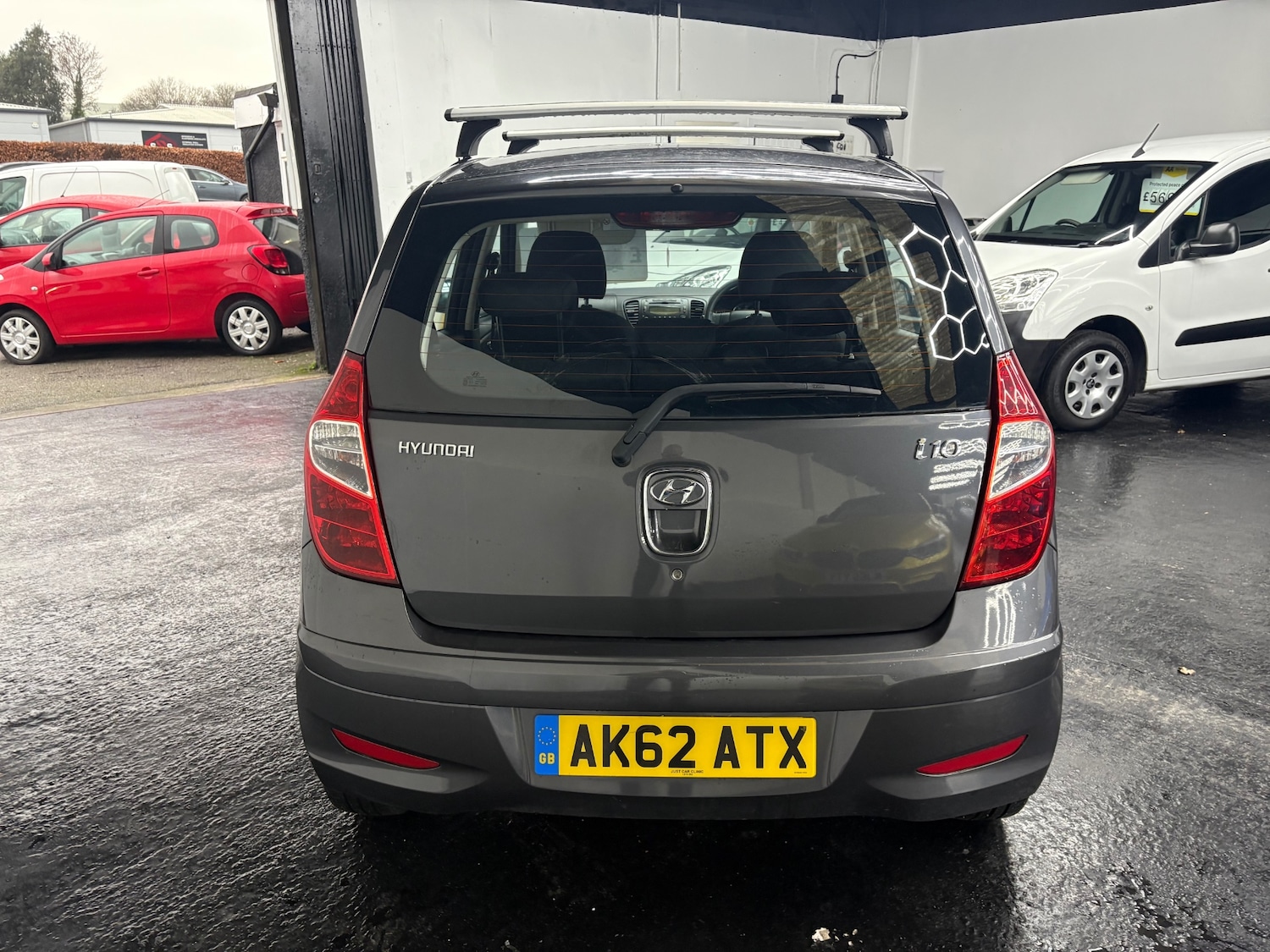 Used Hyundai i10 2012 for sale - 77033034: Photo 4