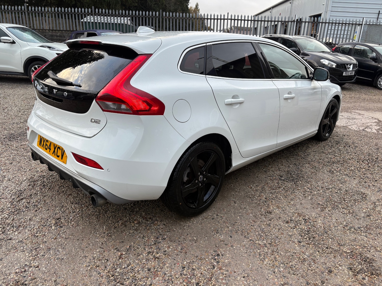 Used Volvo V40 2014 for sale - 76384662: Photo 3