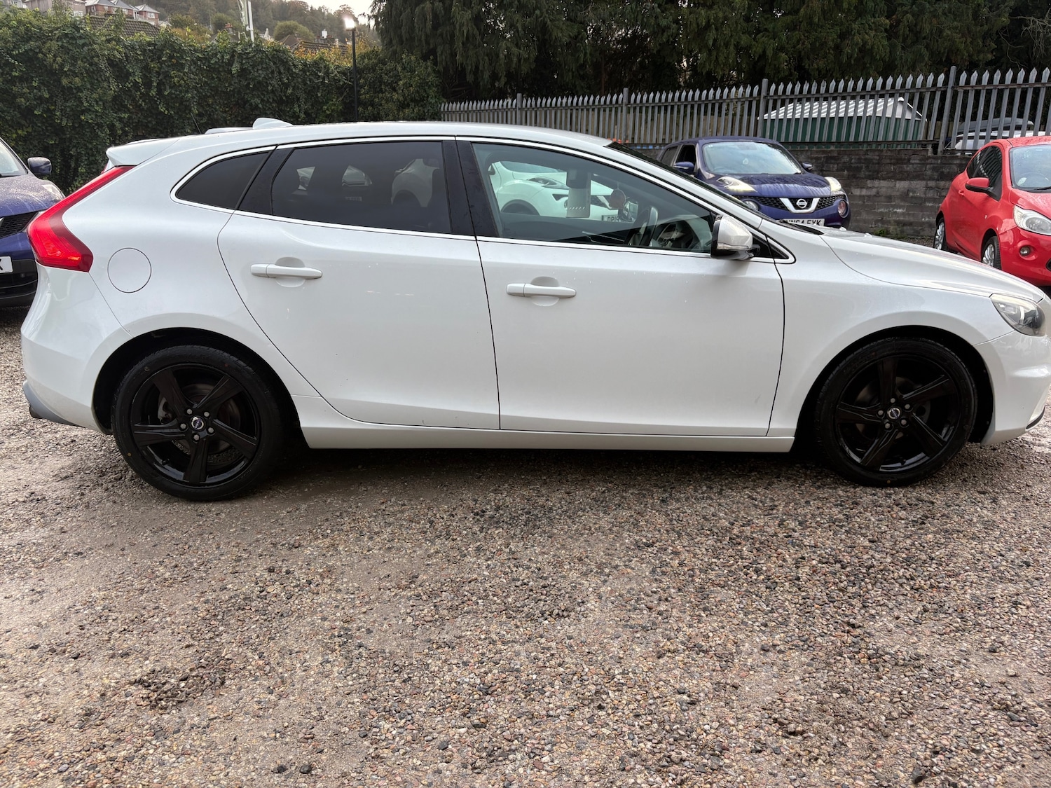 Used Volvo V40 2014 for sale - 76384662: Photo 4