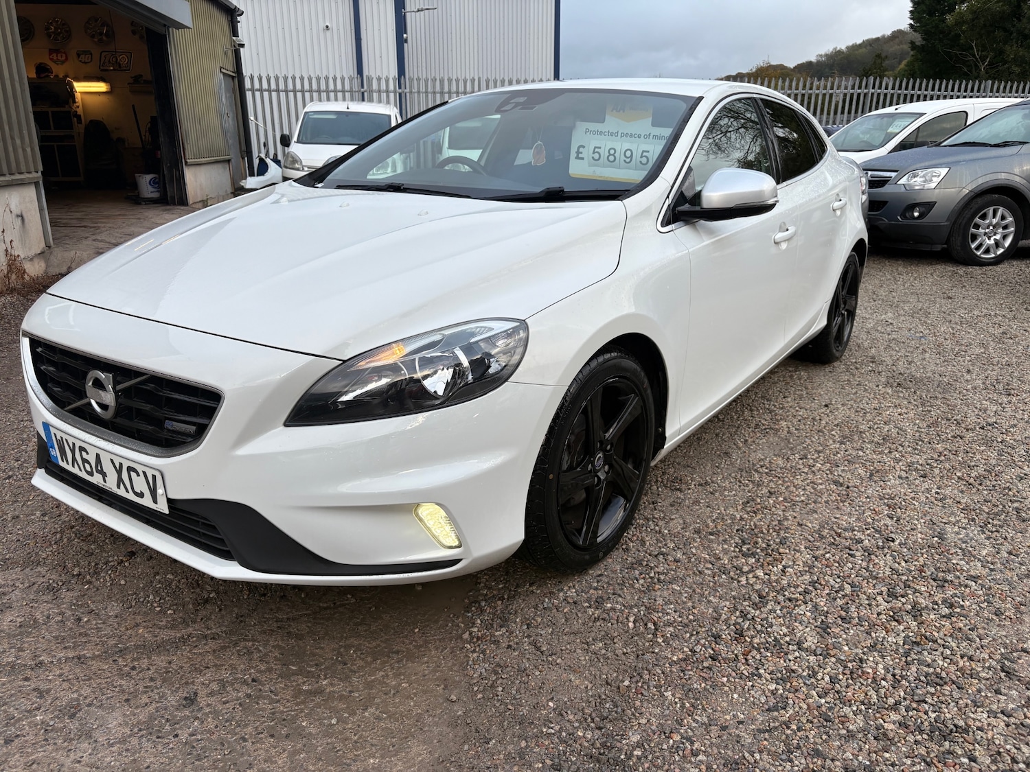 Used Volvo V40 2014 for sale - 76384662: Photo 9