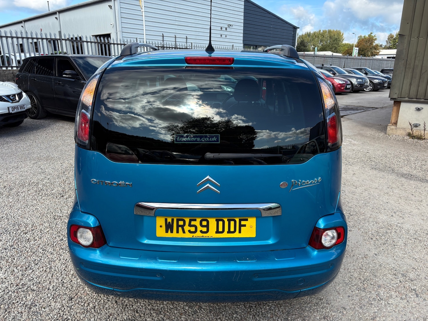 Used Citroen C3 Picasso 2009 for sale - 76045847: Photo 2