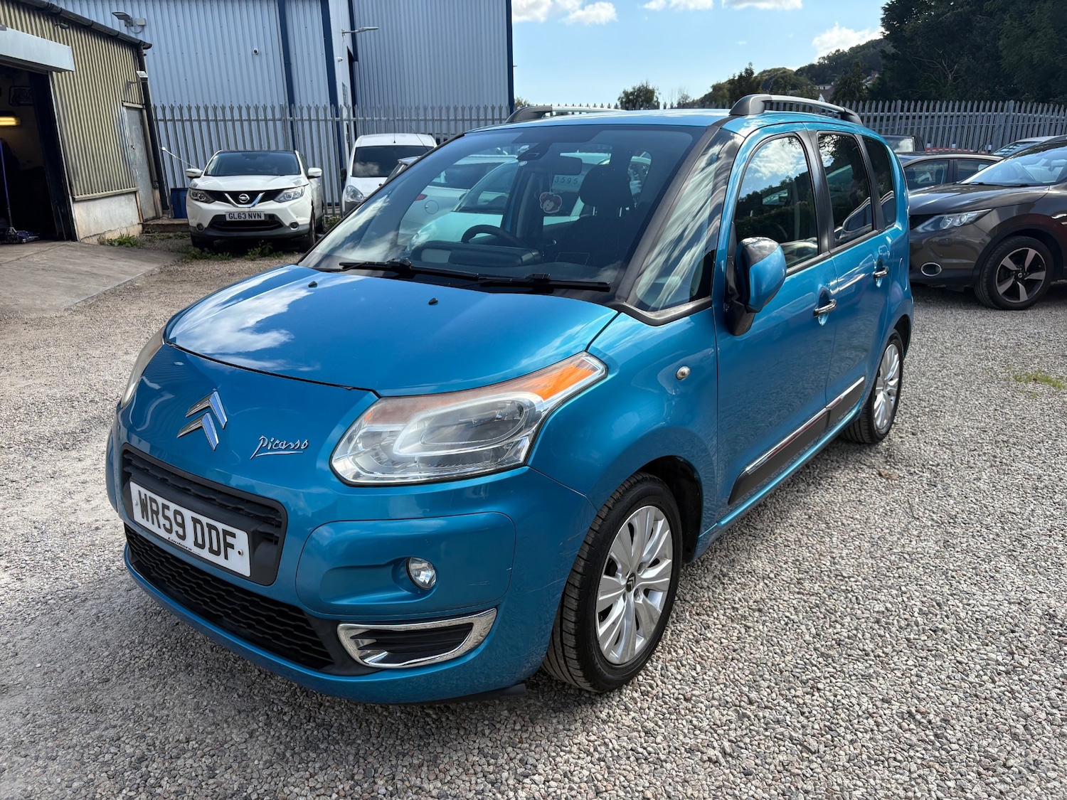Used Citroen C3 Picasso 2009 for sale - 76045847: Photo 9