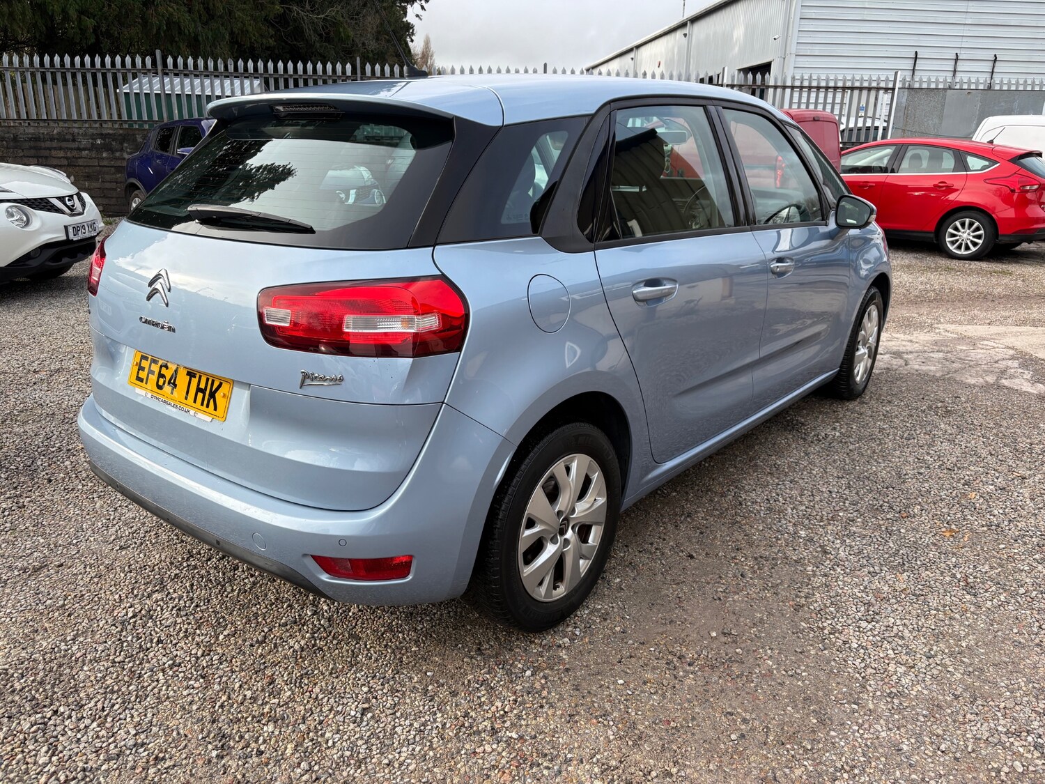 Used Citroen C4 Picasso 2015 for sale - 76569101: Photo 3