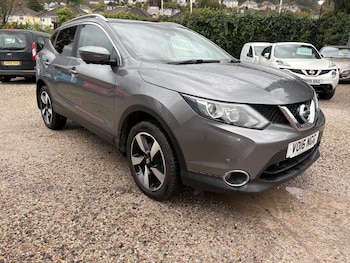 Used Nissan Qashqai 2016 for sale - 76577533: Photo