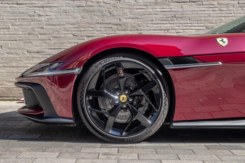 Used Ferrari 12 Cilindri 2025 for sale - 78015258: Photo 5