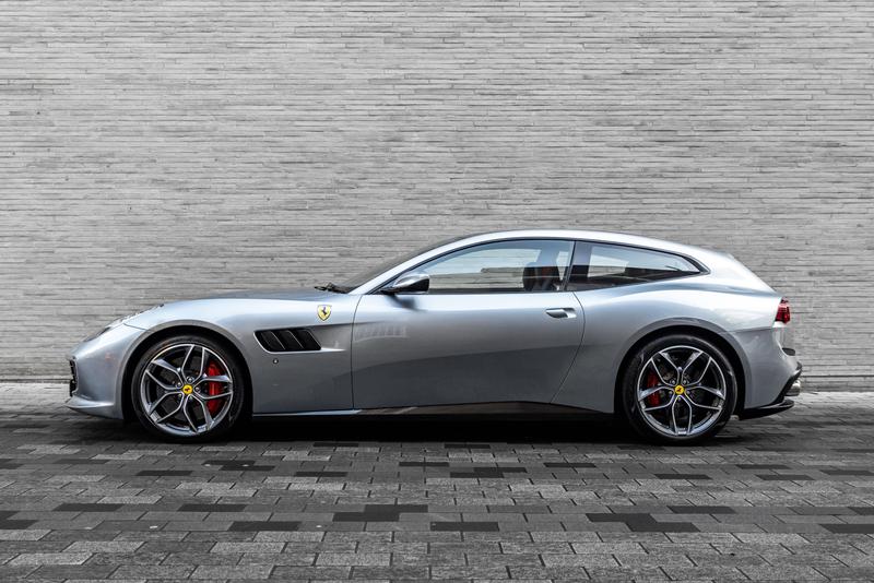 Used Ferrari GTC4Lusso 2017 for sale - 77225814: Photo 2