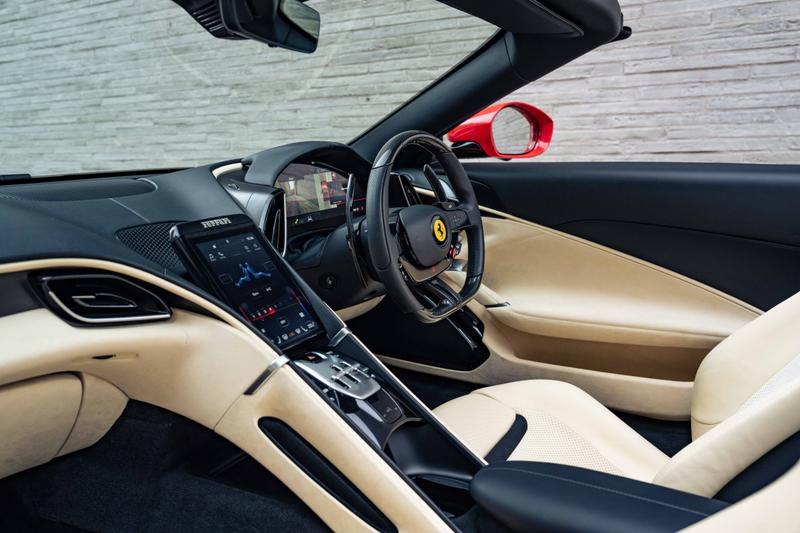 Used Ferrari Roma 2024 for sale - 76319316: Photo 13
