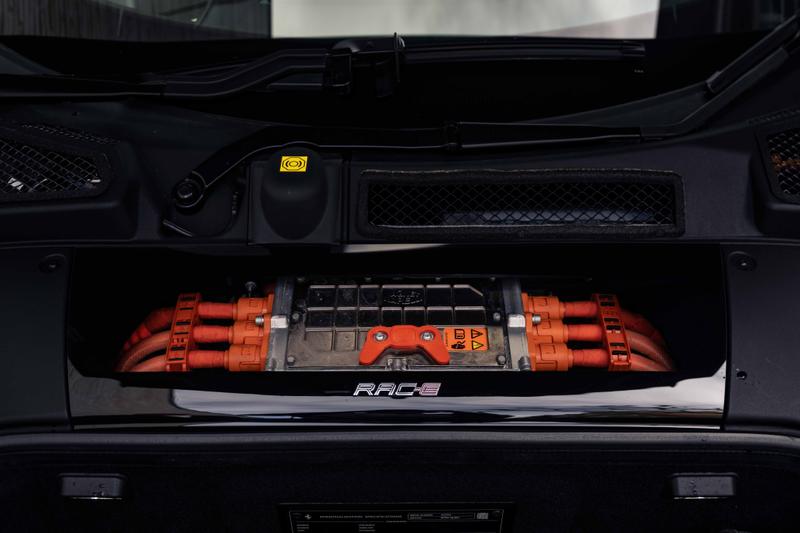 Used Ferrari SF90 Spider 2023 for sale - 77653753: Photo 24