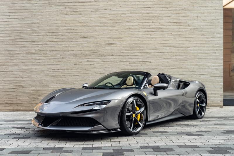 Used Ferrari SF90 Spider 2023 for sale - 77653753: Photo 25