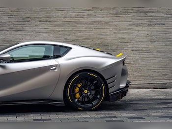 Used Ferrari 812 Superfast 2022 for sale - 76359732: Photo
