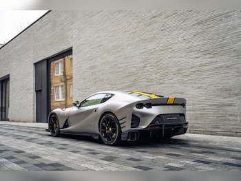 Used Ferrari 812 Superfast 2022 for sale - 76359732: Photo