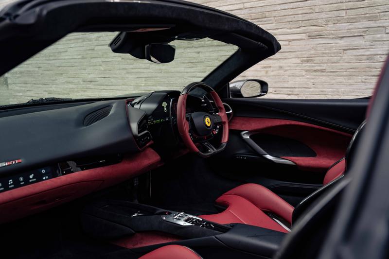 Used Ferrari 296 GTS 2024 for sale - 76480455: Photo 17