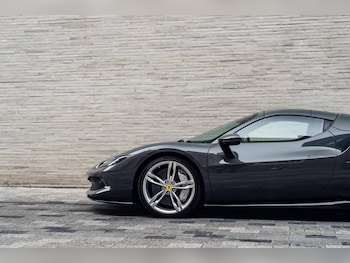 Used Ferrari 296 GTS 2024 for sale - 76480455: Photo