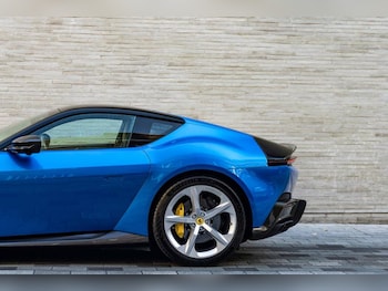 Used Ferrari 12 Cilindri 2024 for sale - 76467829: Photo