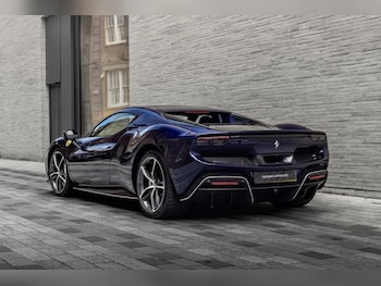 Used Ferrari 296 GTS 2024 for sale - 77207099: Photo