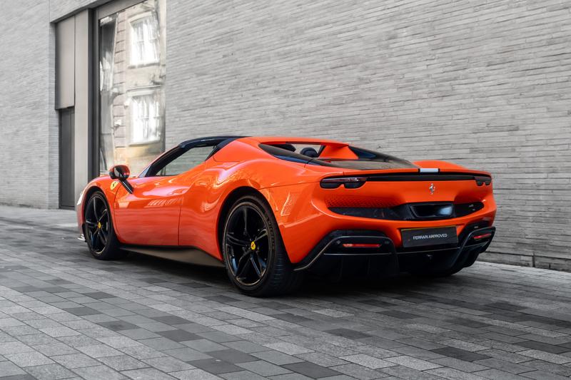 Used Ferrari 296 GTS 2024 for sale - 78015260: Photo 14