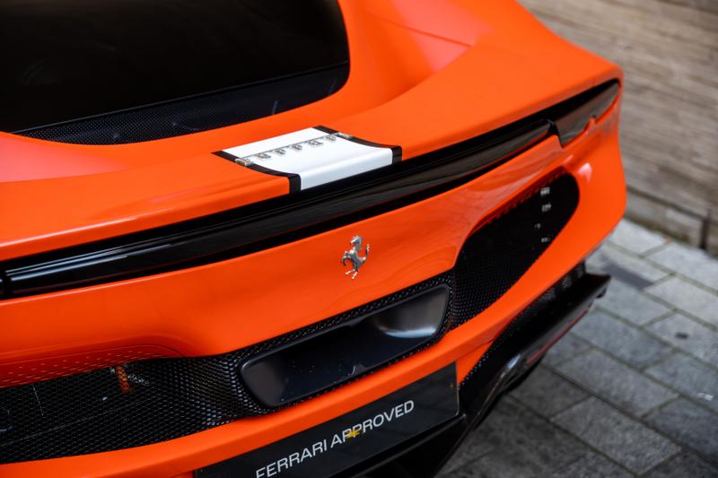 Used Ferrari 296 GTS 2024 for sale - 78015260: Photo 8