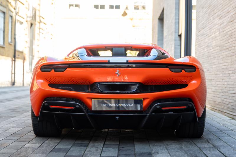 Used Ferrari 296 GTS 2024 for sale - 78015260: Photo 9