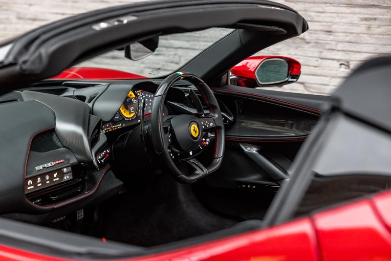 Used Ferrari SF90 Spider 2023 for sale - 77340313: Photo 17