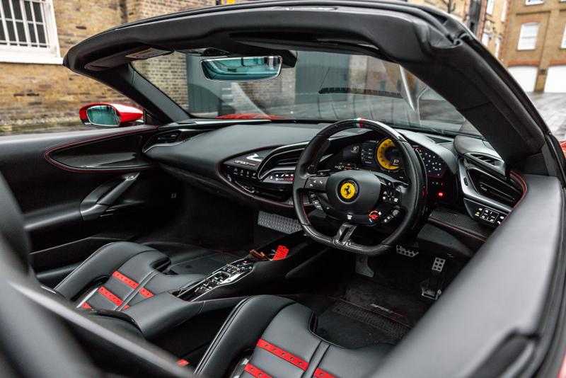 Used Ferrari SF90 Spider 2023 for sale - 77340313: Photo 20