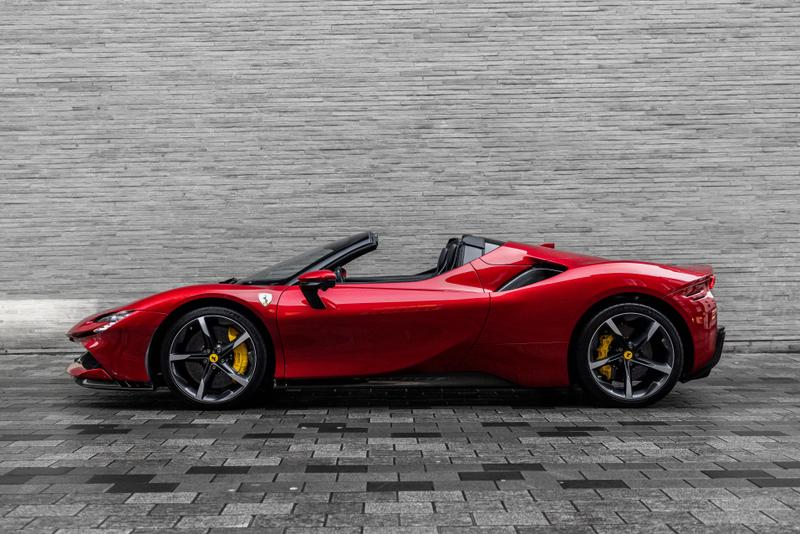 Used Ferrari SF90 Spider 2023 for sale - 77340313: Photo 4