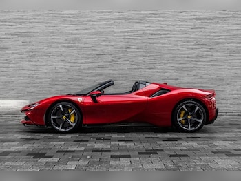 Used Ferrari SF90 Spider 2023 for sale - 77340313: Photo
