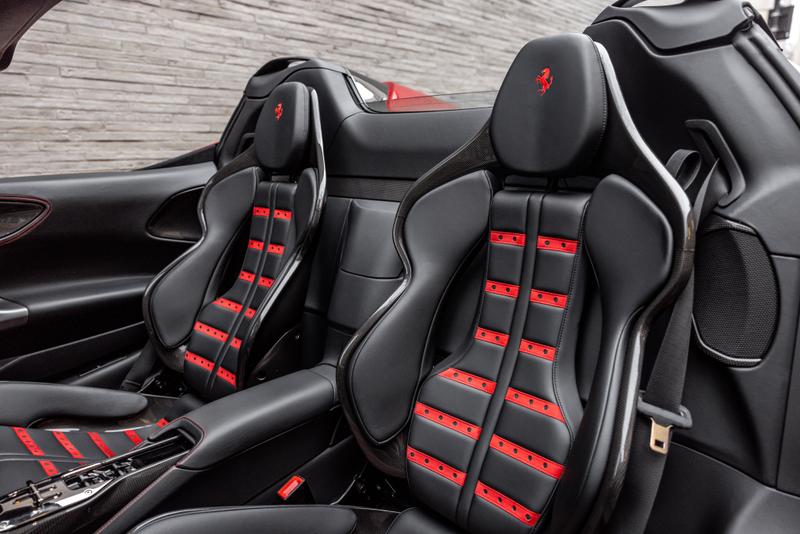 Used Ferrari SF90 Spider 2023 for sale - 77340313: Photo 6