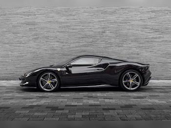 Used Ferrari 296 GTS 2024 for sale - 79302526: Photo