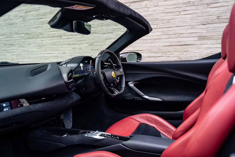 Used Ferrari 296 GTS 2024 for sale - 77665639: Photo 13