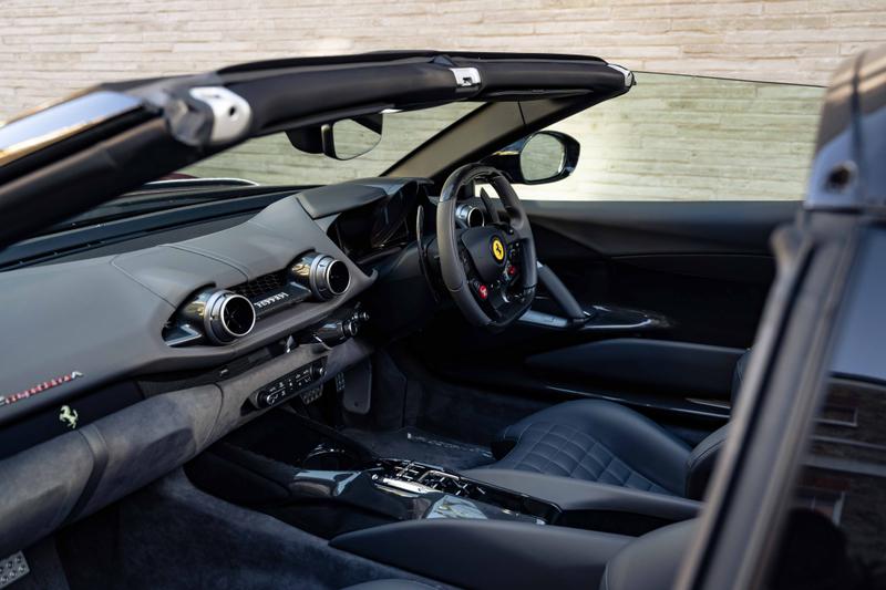 Used Ferrari 812 Superfast 2023 for sale - 76290303: Photo 12