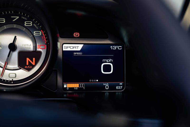 Used Ferrari 812 Superfast 2023 for sale - 76290303: Photo 23