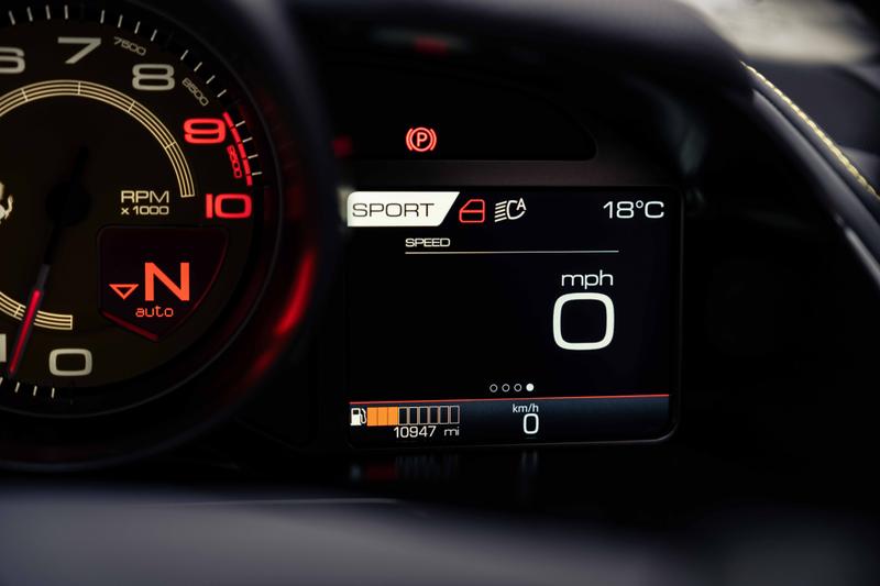 Used Ferrari 812 Superfast 2020 for sale - 76557390: Photo 14