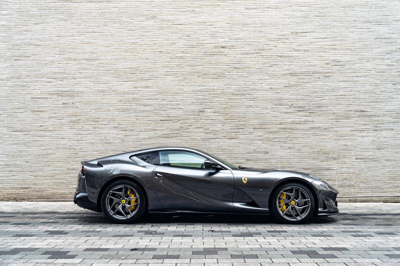 Used Ferrari 812 Superfast 2020 for sale - 76557390: Photo 2