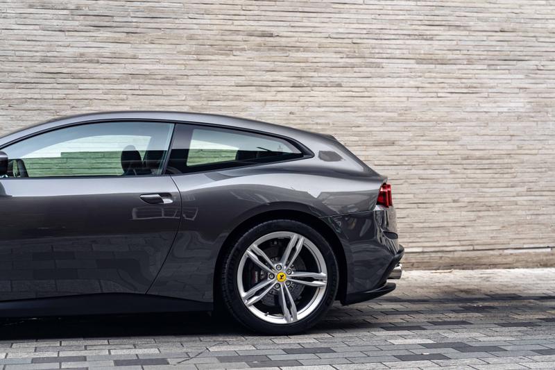 Used Ferrari GTC4Lusso 2018 for sale - 76534380: Photo 3