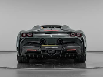 Used Ferrari SF90 Spider 2023 for sale - 79780167: Photo