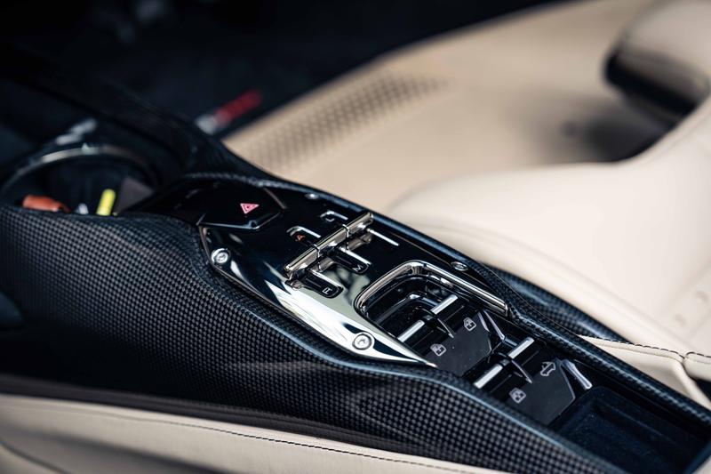 Used Ferrari SF90 Spider 2023 for sale - 76603449: Photo 19