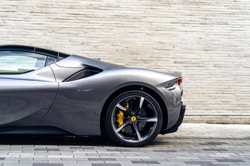 Used Ferrari SF90 Spider 2023 for sale - 76603449: Photo 3