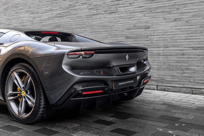 Used Ferrari 296 GTB 2023 for sale - 77450524: Photo 13