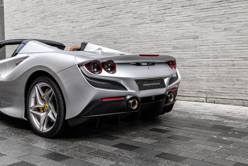 Used Ferrari F8 Spider 2023 for sale - 77427349: Photo 3