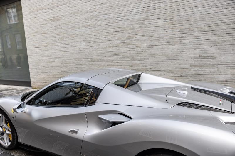 Used Ferrari F8 Spider 2023 for sale - 77427349: Photo 4