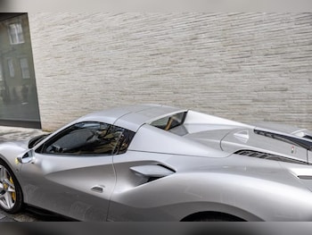 Used Ferrari F8 Spider undefined for sale - 77427349: Photo