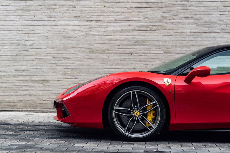 Used Ferrari 488 2017 for sale - 76534371: Photo 4