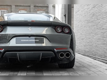 Used Ferrari 812 Superfast 2020 for sale - 78102393: Photo
