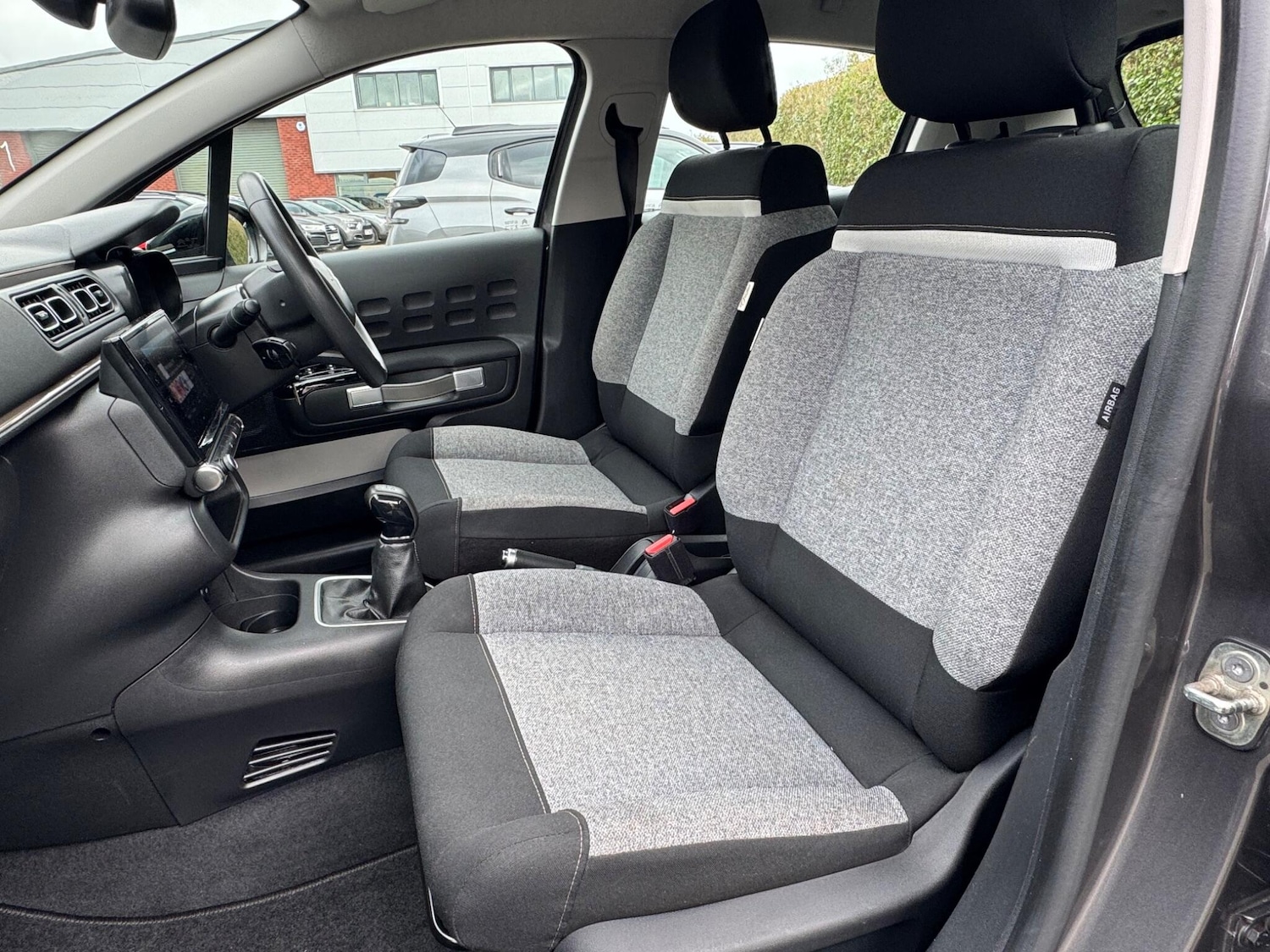 Used Citroen C3 for sale - 77882845: Photo 2