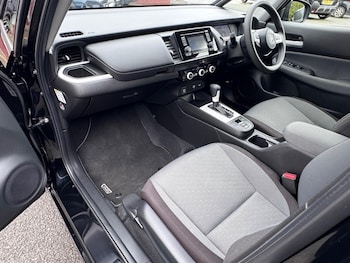 Used Honda Jazz 2023 for sale - 77784075: Photo