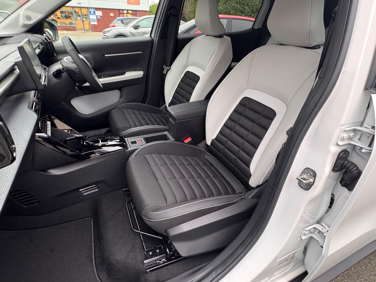 Used Citroen C3 Aircross 2025 for sale - 77131681: Photo 2