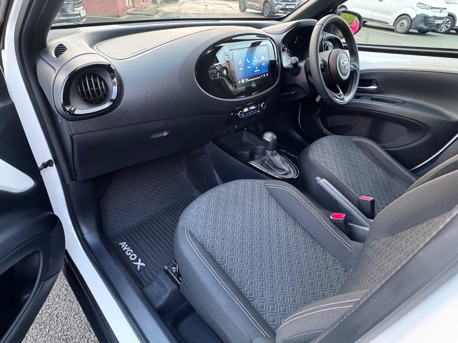 Used Toyota Aygo X 2024 for sale - 77266990: Photo 2